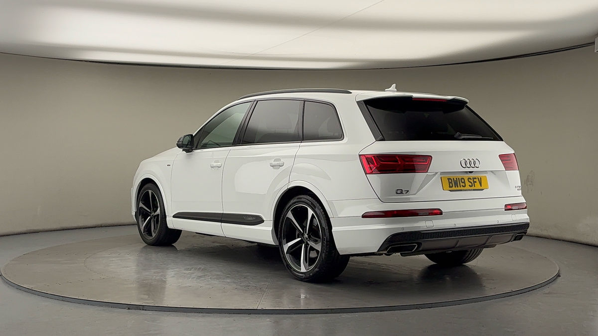 Audi Q7 Image 2