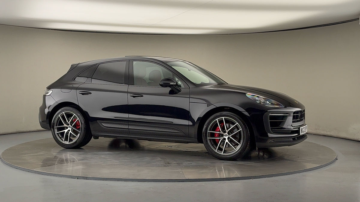 More views of Porsche Macan