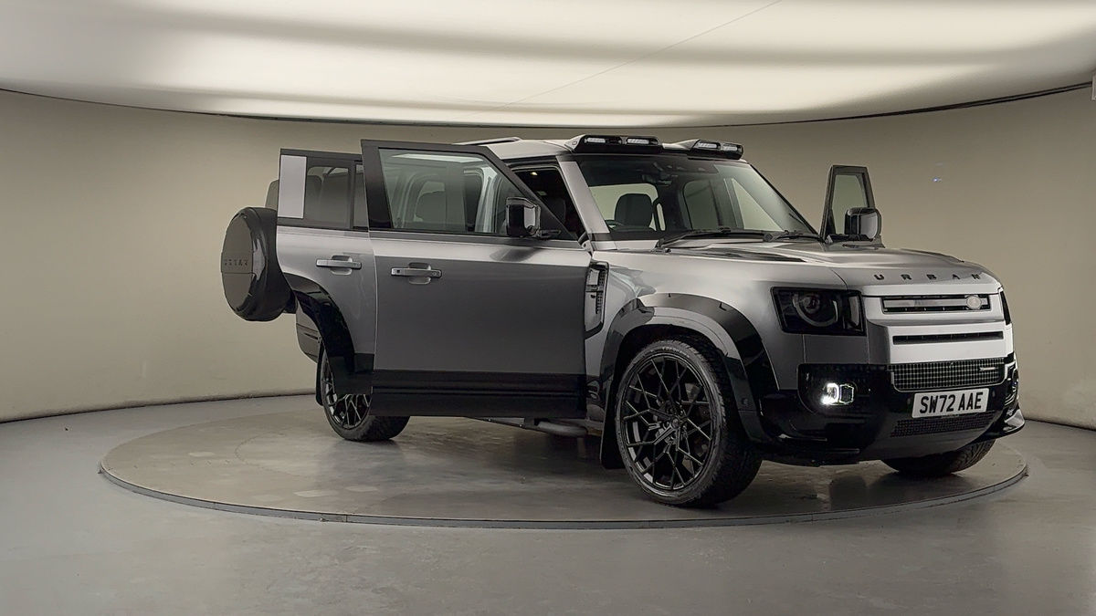 More views of Land Rover Defender 130