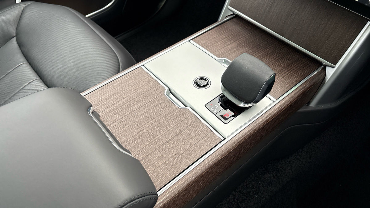 Land Rover Range Rover Image 18
