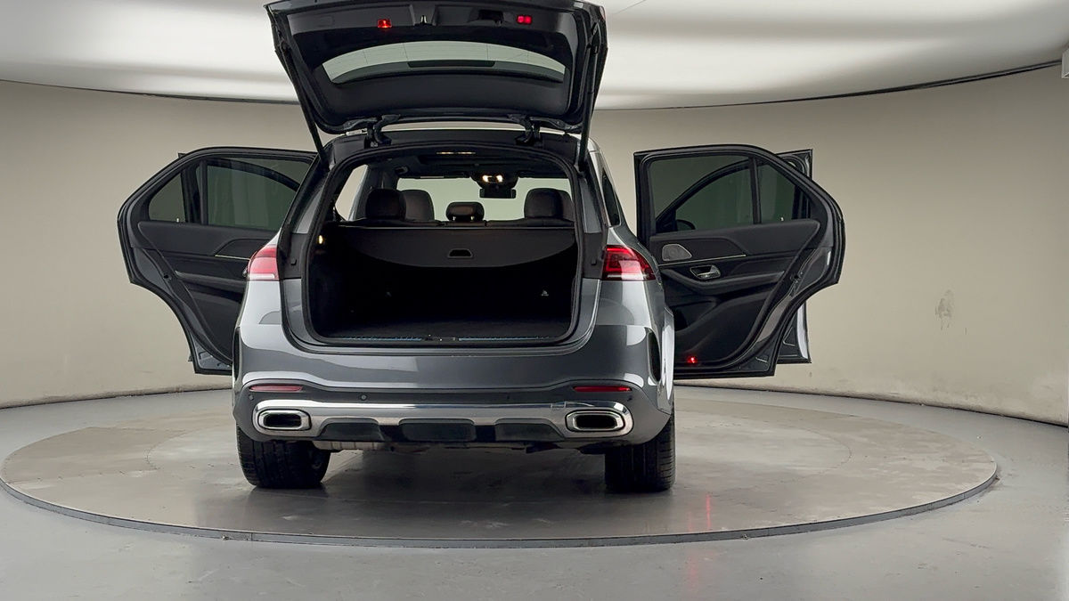 More views of Mercedes-Benz GLE