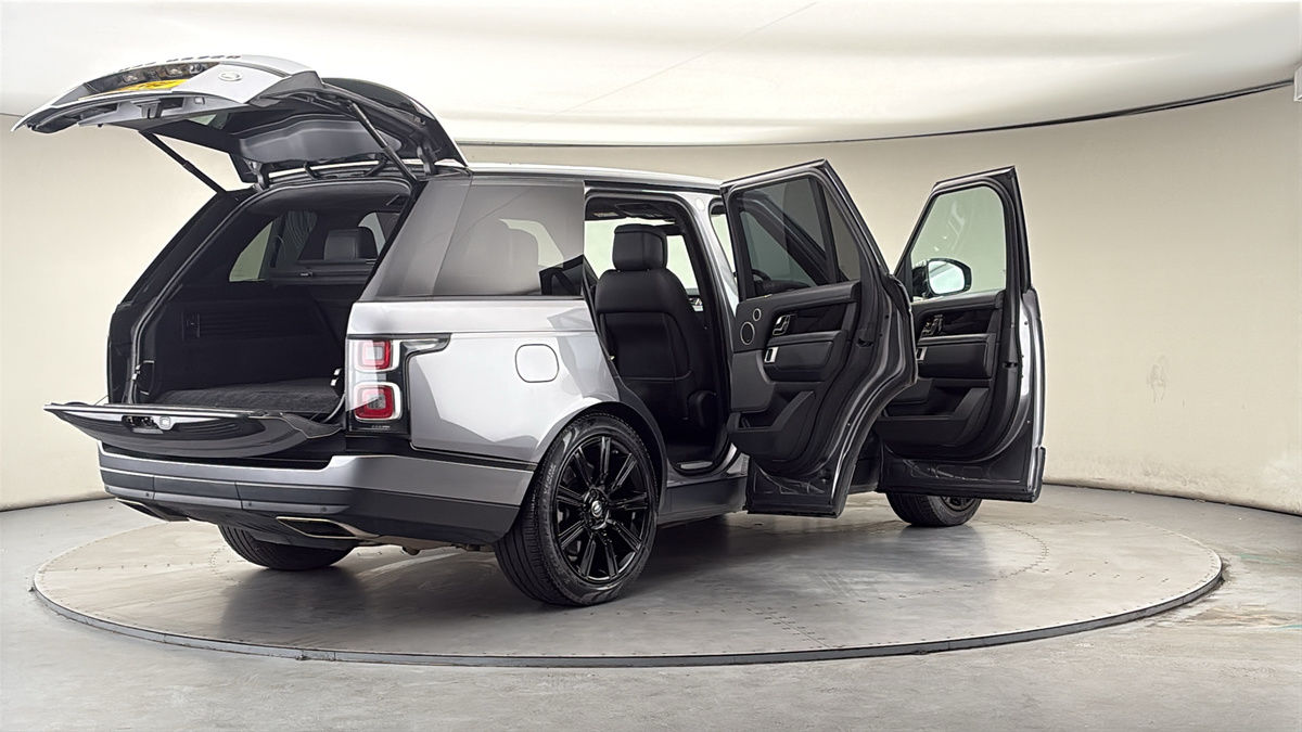 More views of Land Rover Range Rover