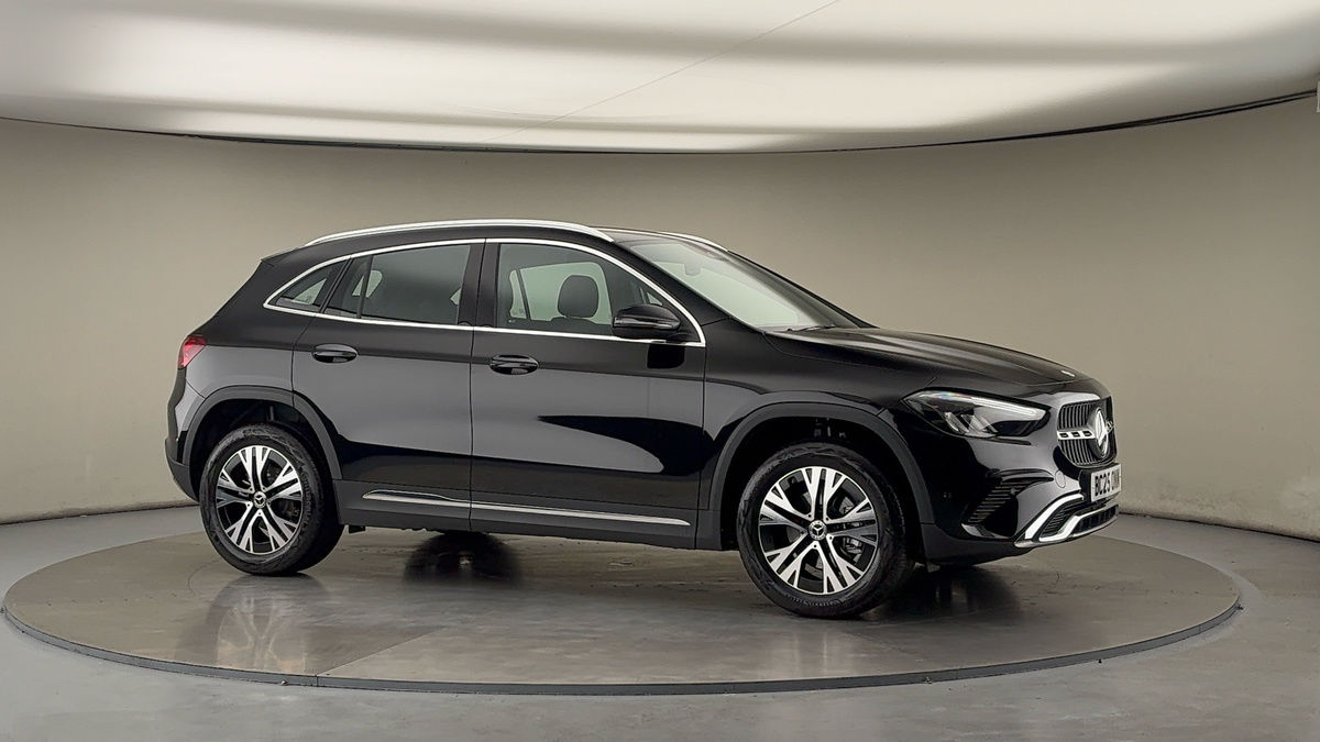 More views of Mercedes-Benz GLA