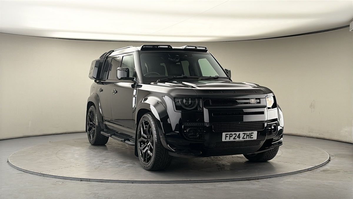 More views of Land Rover Defender 110