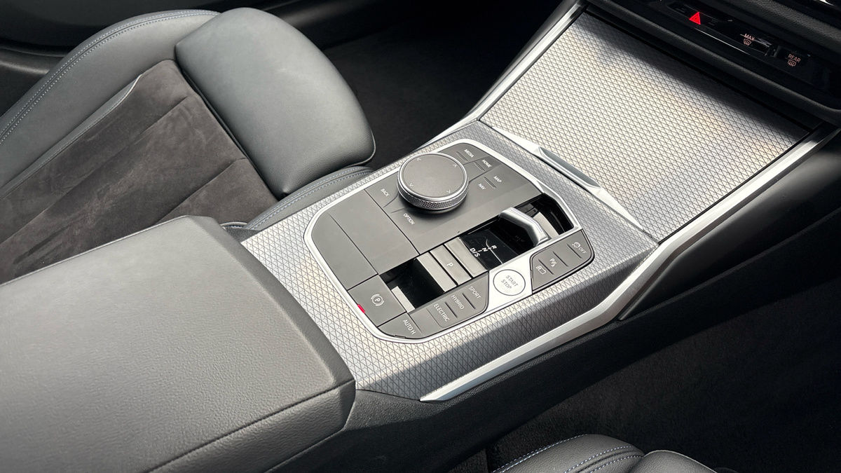 BMW 3 Series Image 18
