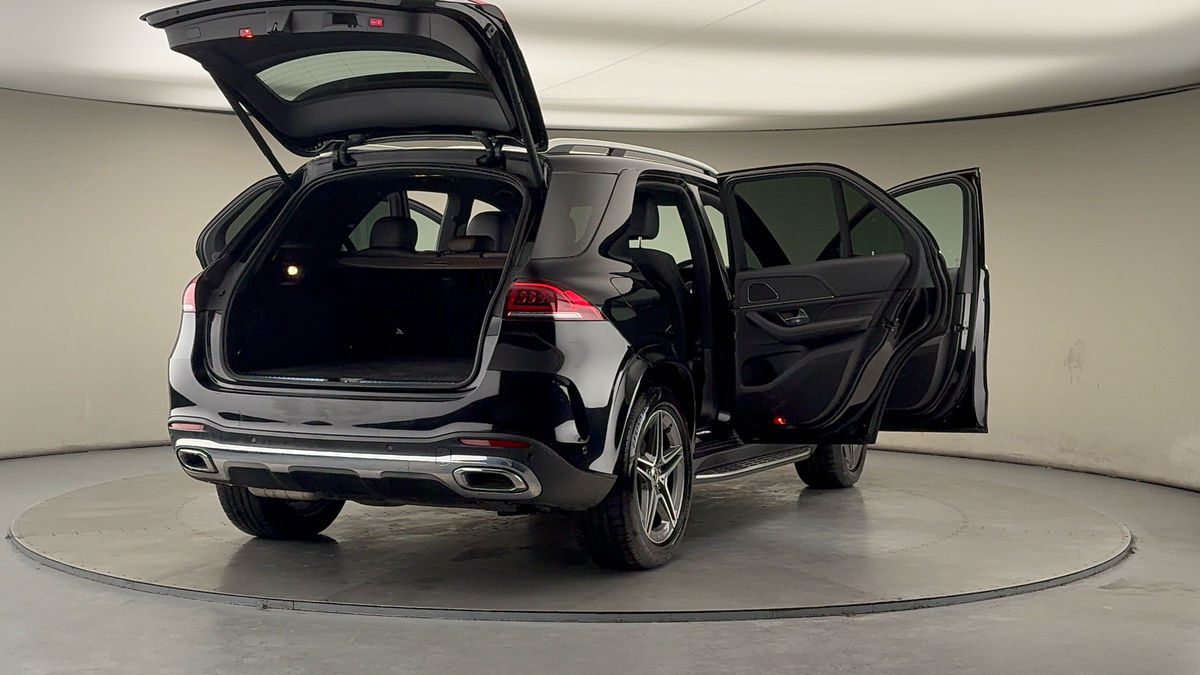 More views of Mercedes-Benz GLE