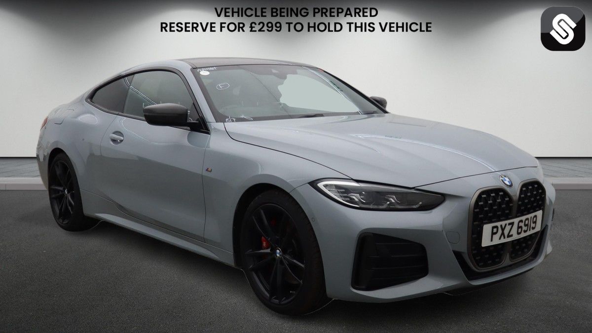 BMW 4 Series Sticky Header Image