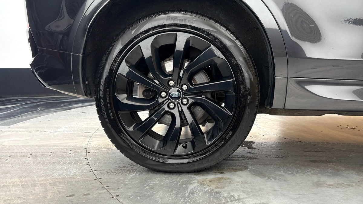 Land Rover Discovery Sport Image 10