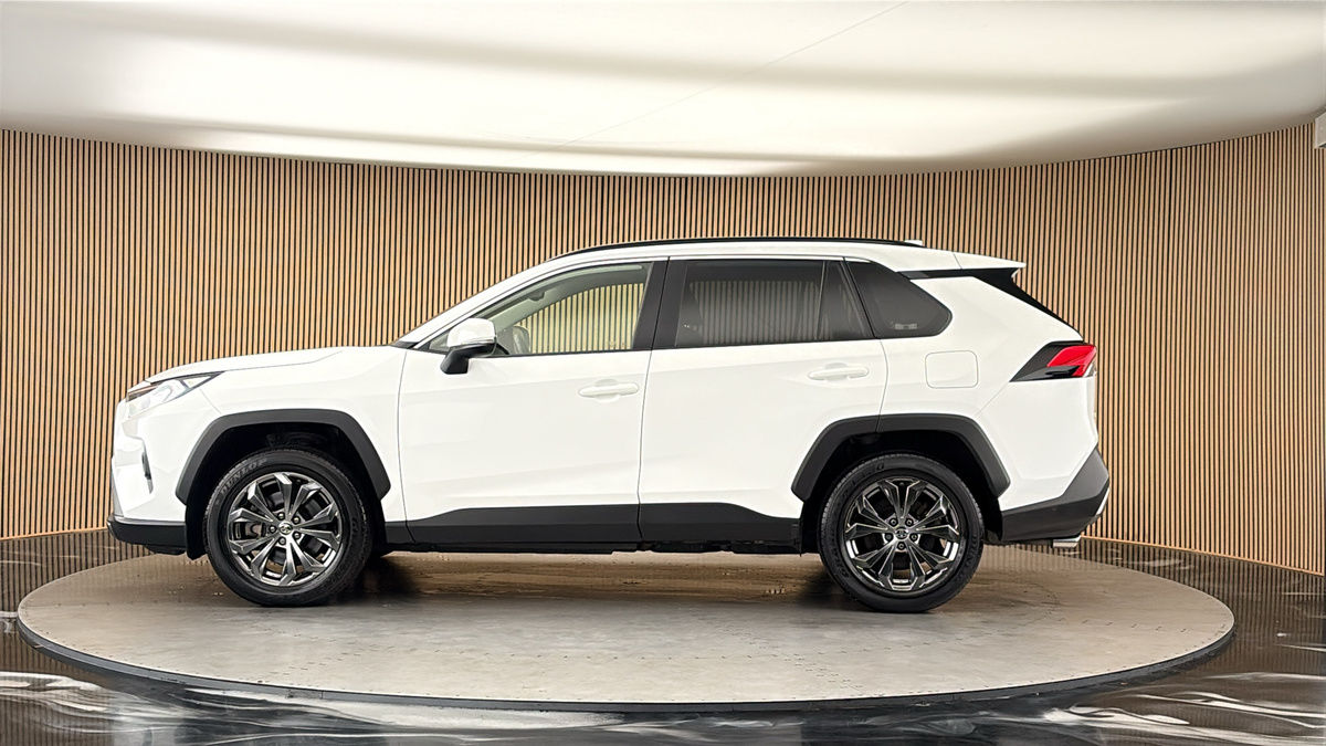 Toyota RAV4 Image 15