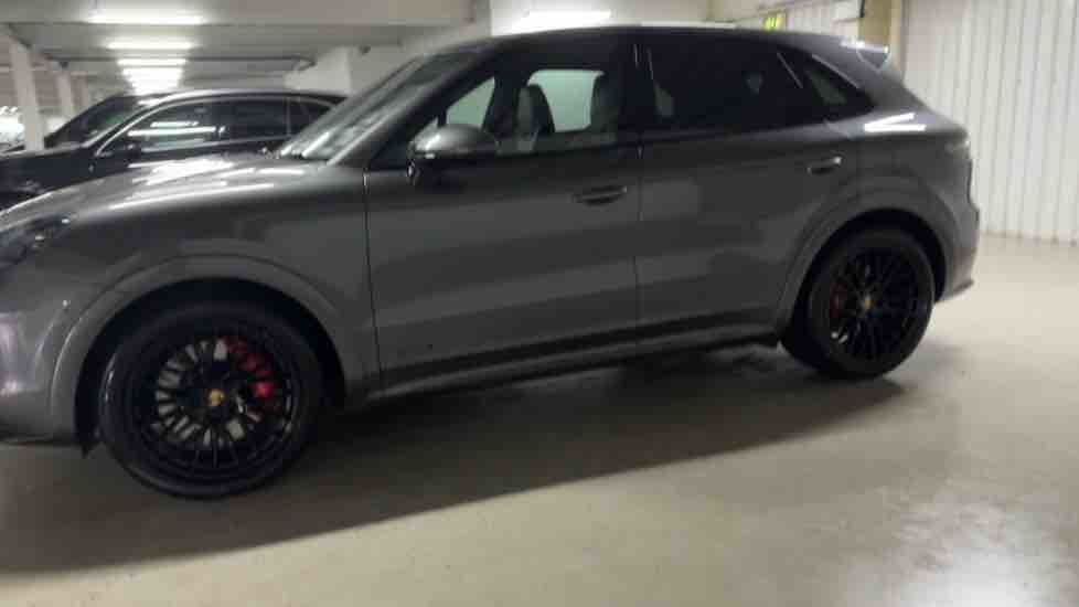 More views of Porsche Cayenne