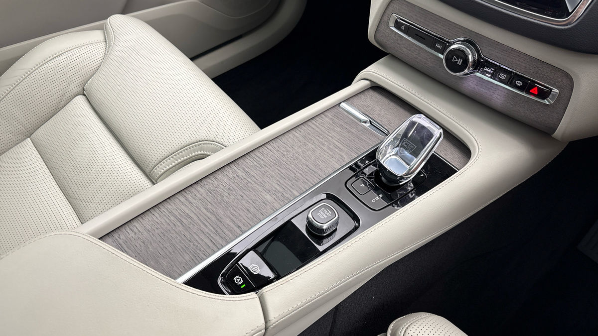 Volvo XC90 Image 18