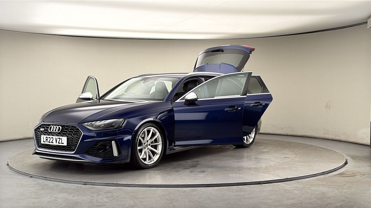 More views of Audi RS4 Avant