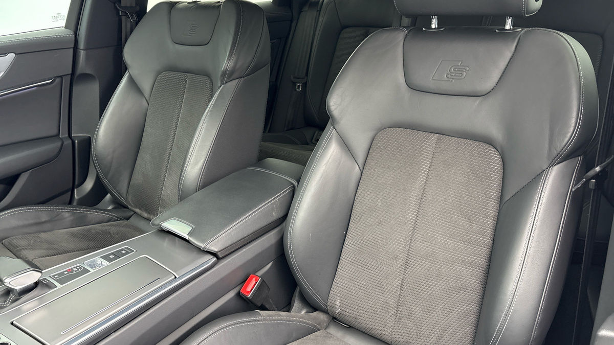 Audi A6 Avant Image 7