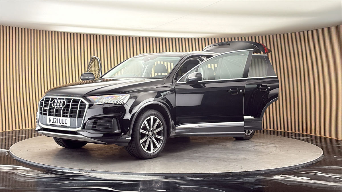 More views of Audi Q7