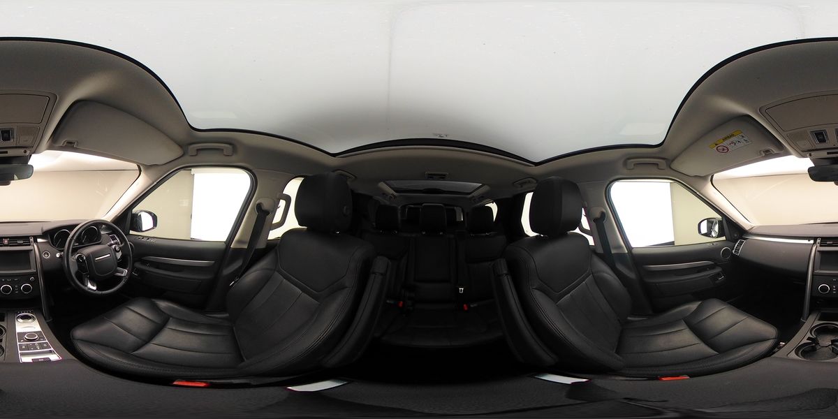 More views of Land Rover Discovery