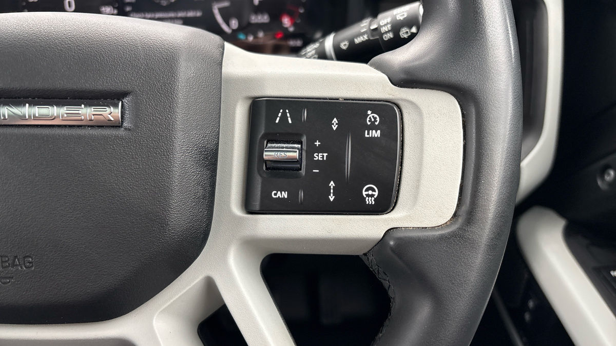 Land Rover Defender 110 Urban Image 14