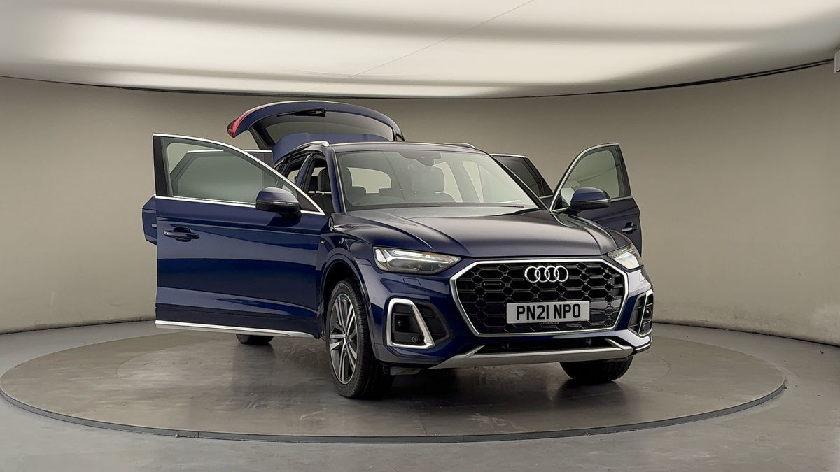 More views of Audi Q5