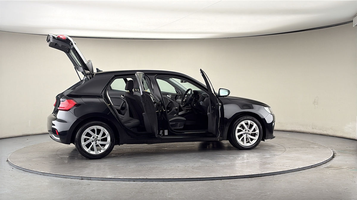 More views of Audi A1