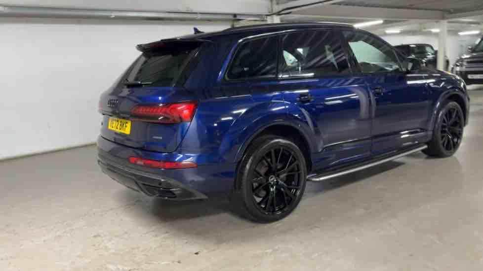 More views of Audi Q7