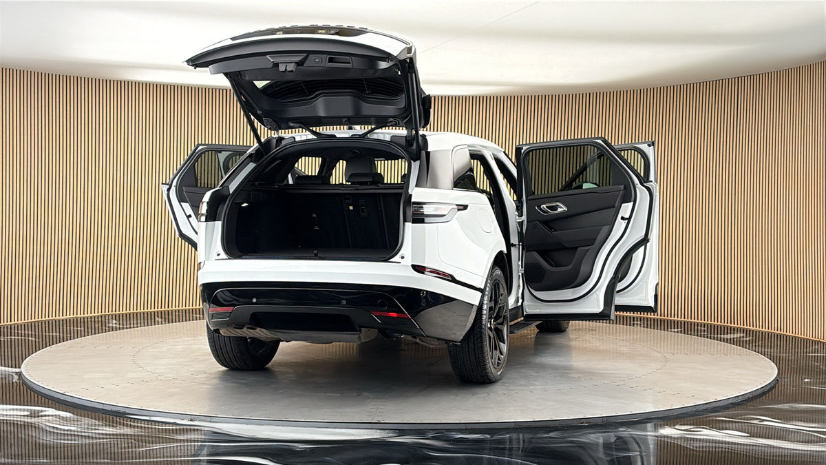 More views of Land Rover Range Rover Velar