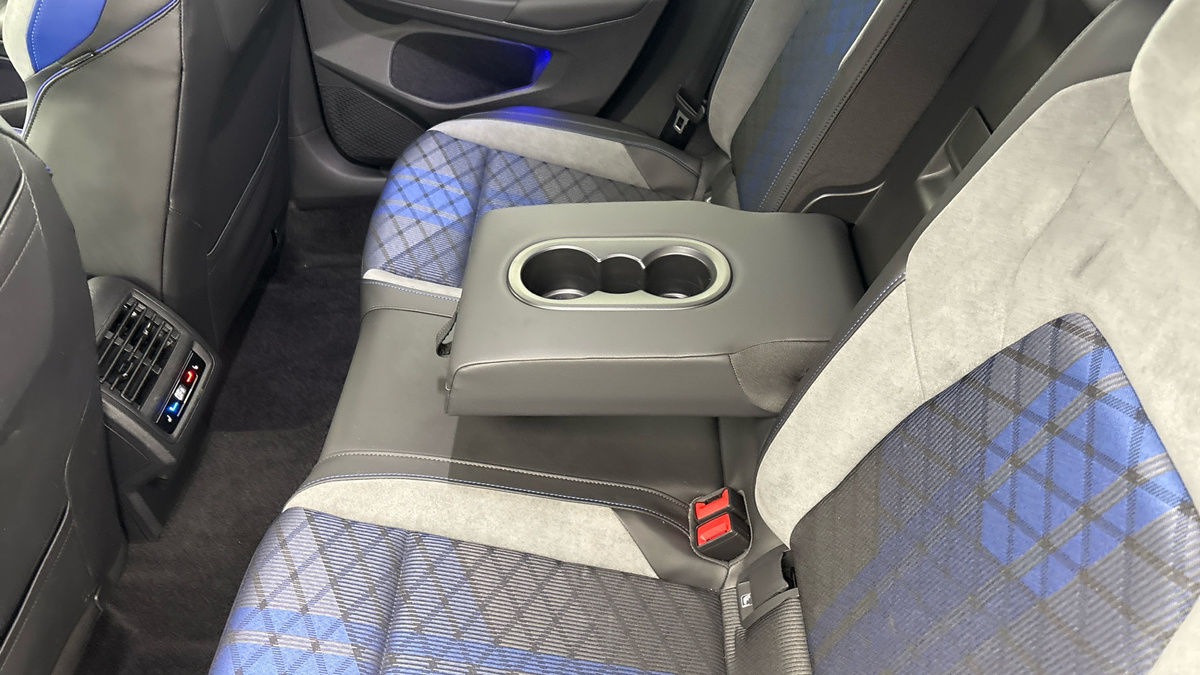 Volkswagen Golf Image 9