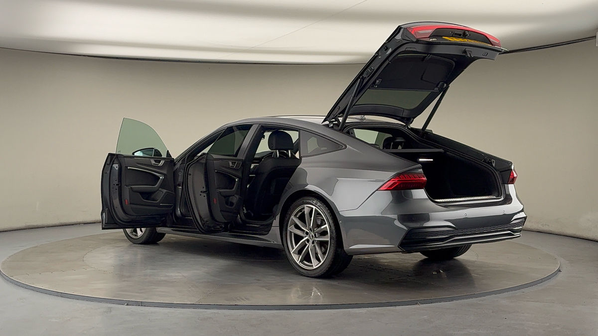 More views of Audi A7