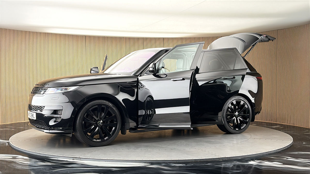 More views of Land Rover Range Rover Sport