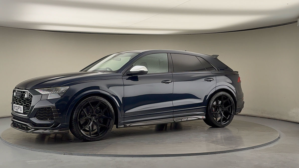 More views of Audi RSQ8