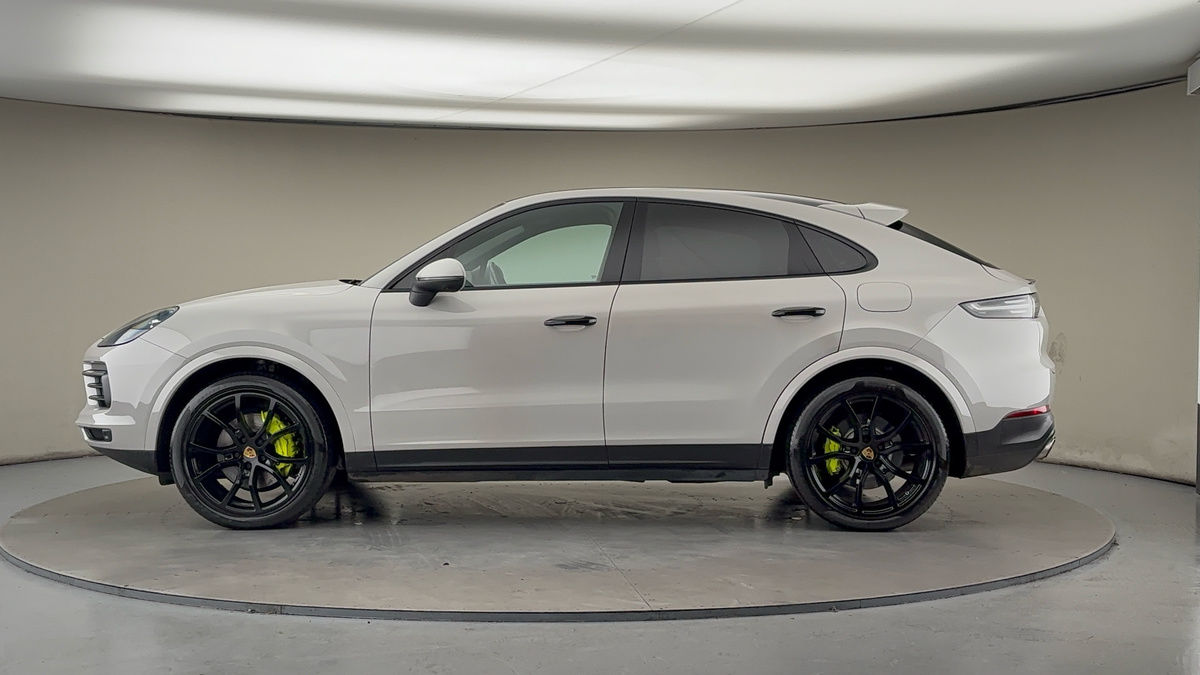 Porsche Cayenne Image 15