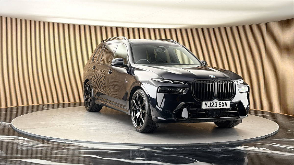 More views of BMW X7