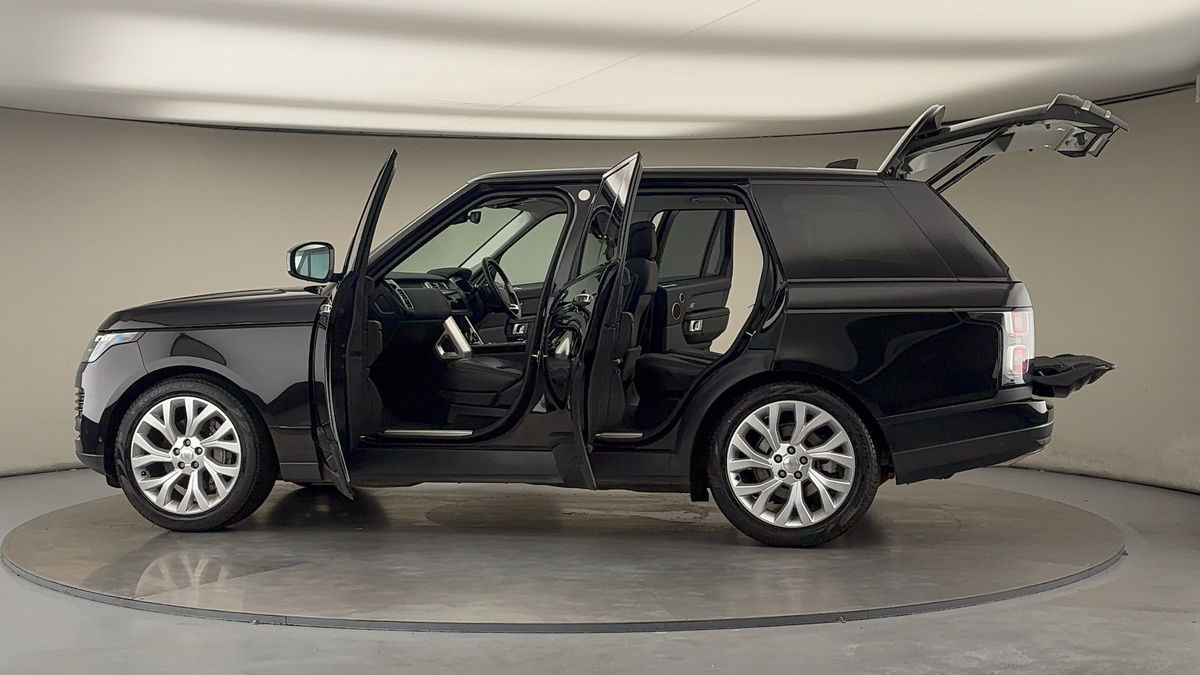More views of Land Rover Range Rover