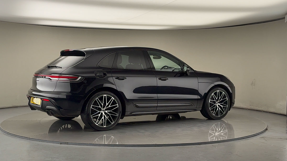More views of Porsche Macan