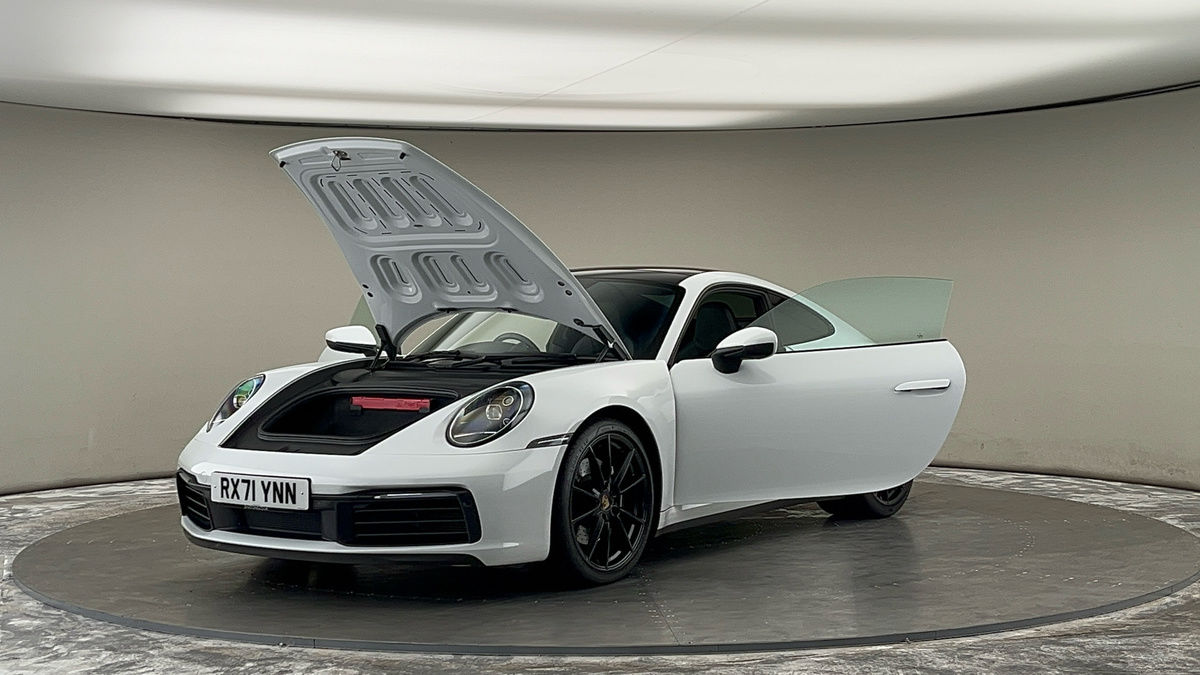 More views of Porsche 911