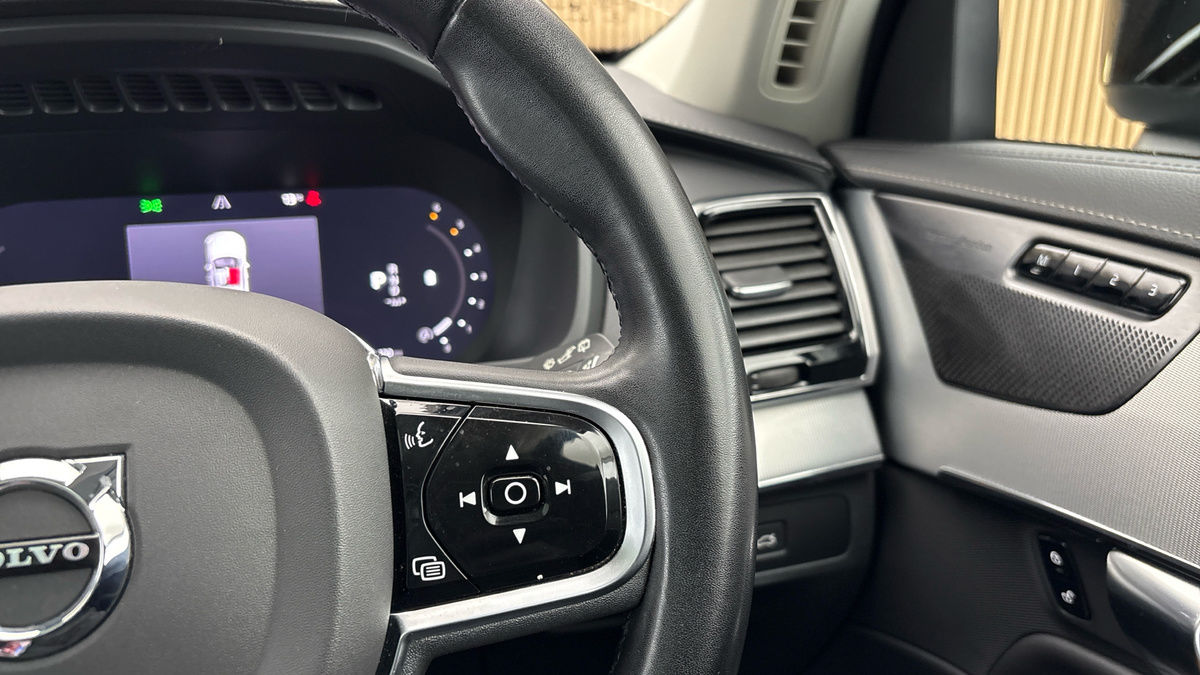 Volvo XC90 Image 14