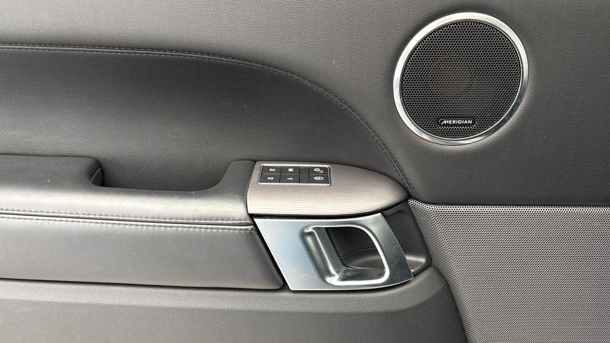 Land Rover Range Rover Sport Image 19