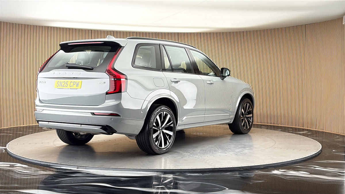 More views of Volvo XC90