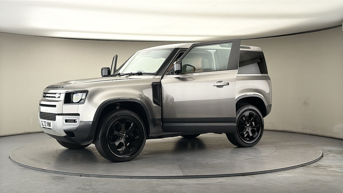 More views of Land Rover Defender 90