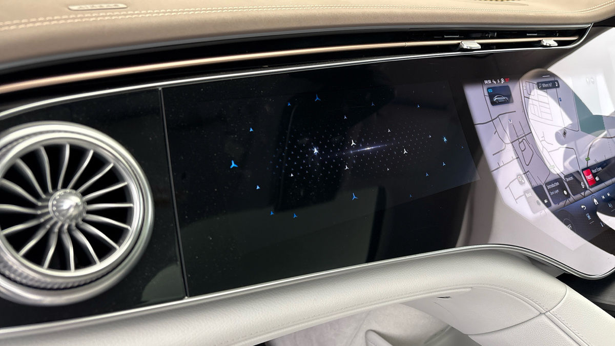 Mercedes-Benz EQS Image 33