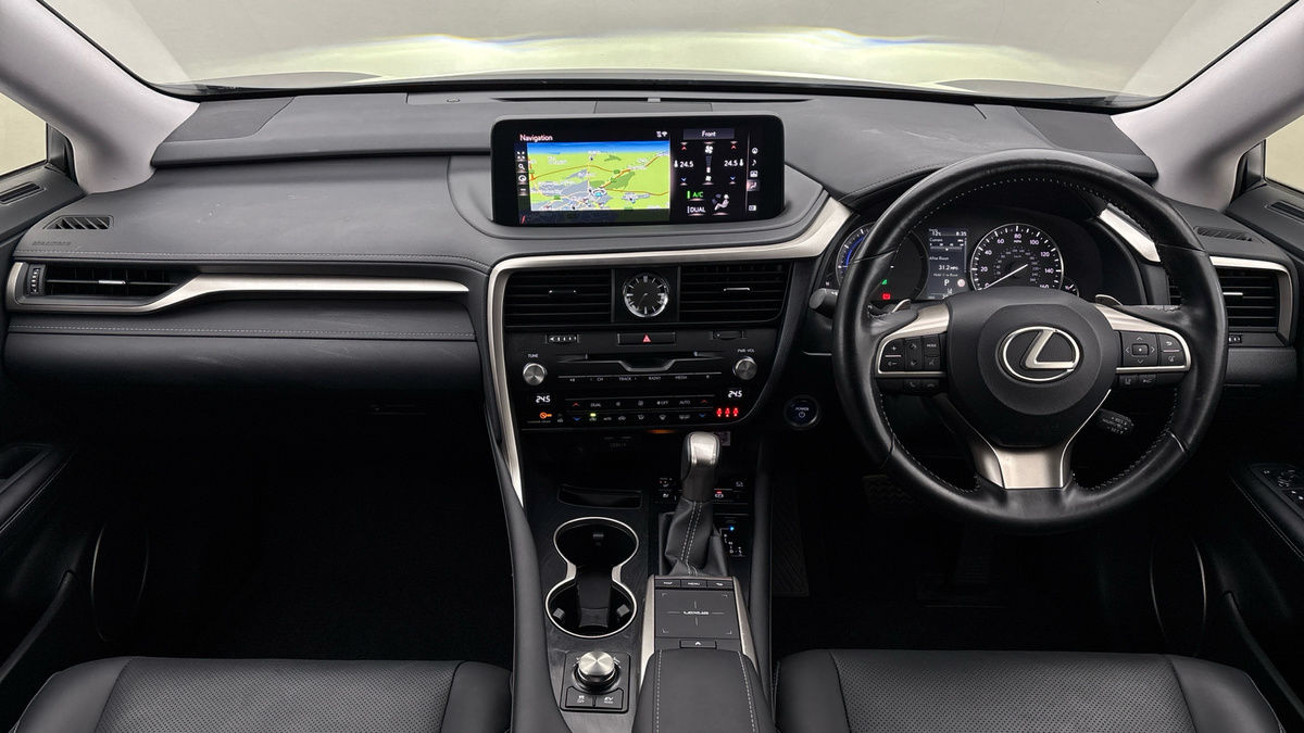 Lexus RX Image 12