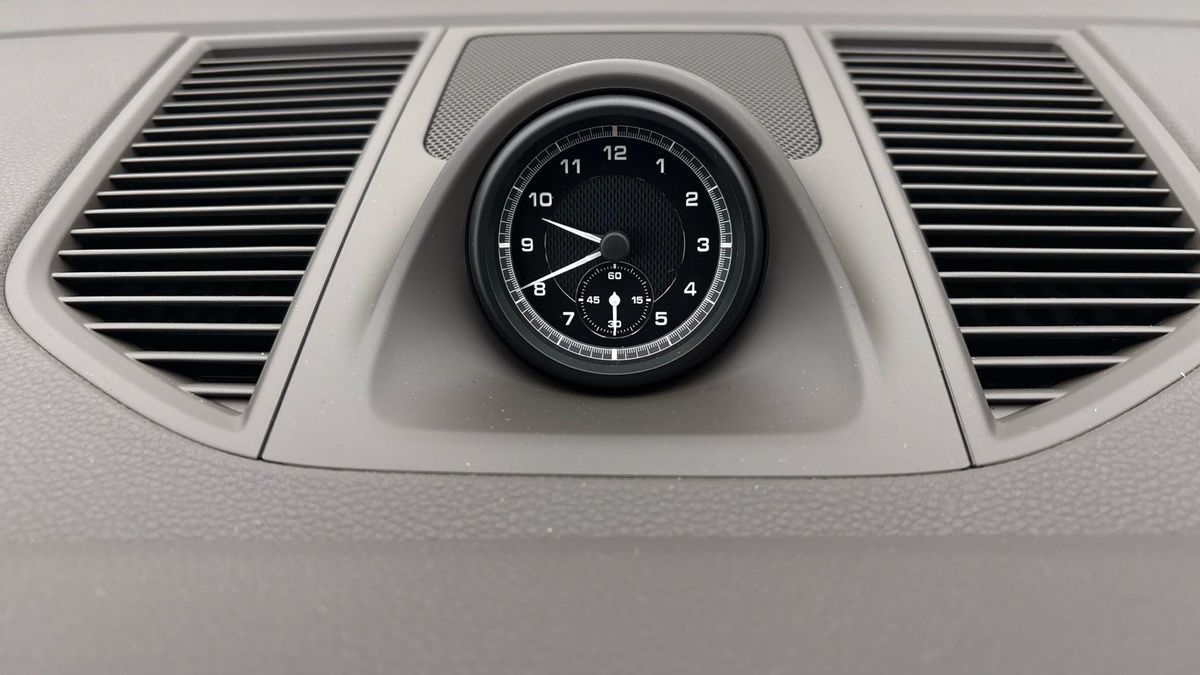 Porsche Macan Image 25