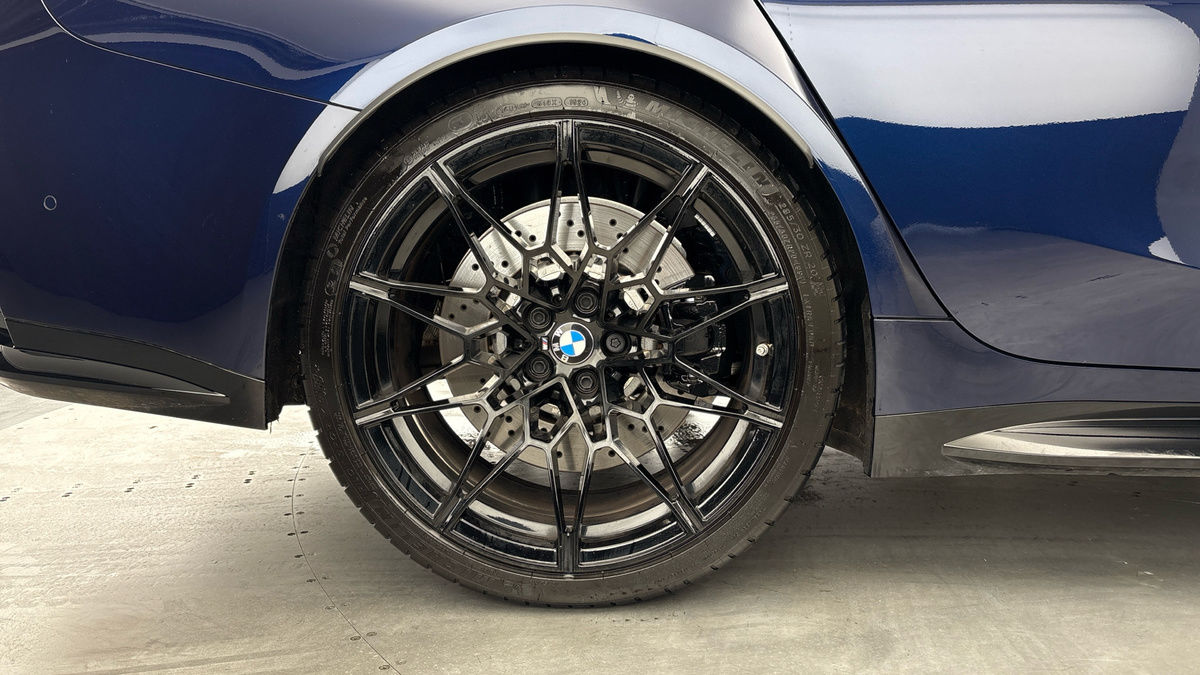 BMW M3 Competition Image 10