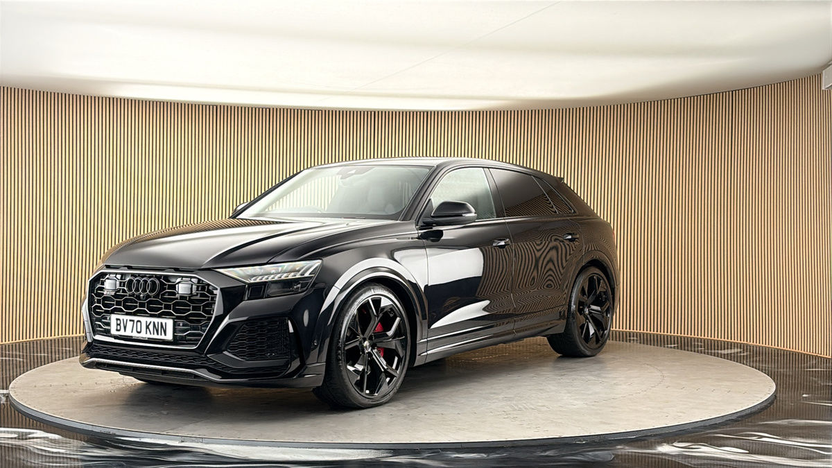 More views of Audi RSQ8