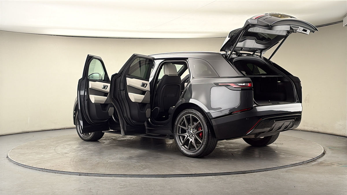 More views of Land Rover Range Rover Velar