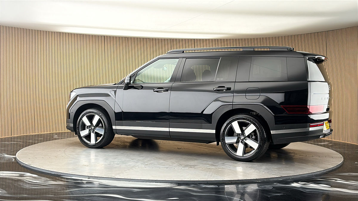 More views of Hyundai Santa Fe