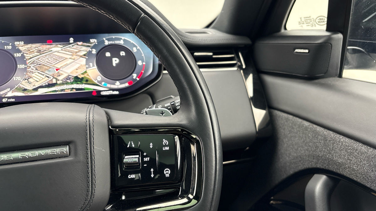 Land Rover Range Rover Sport Urban Image 14