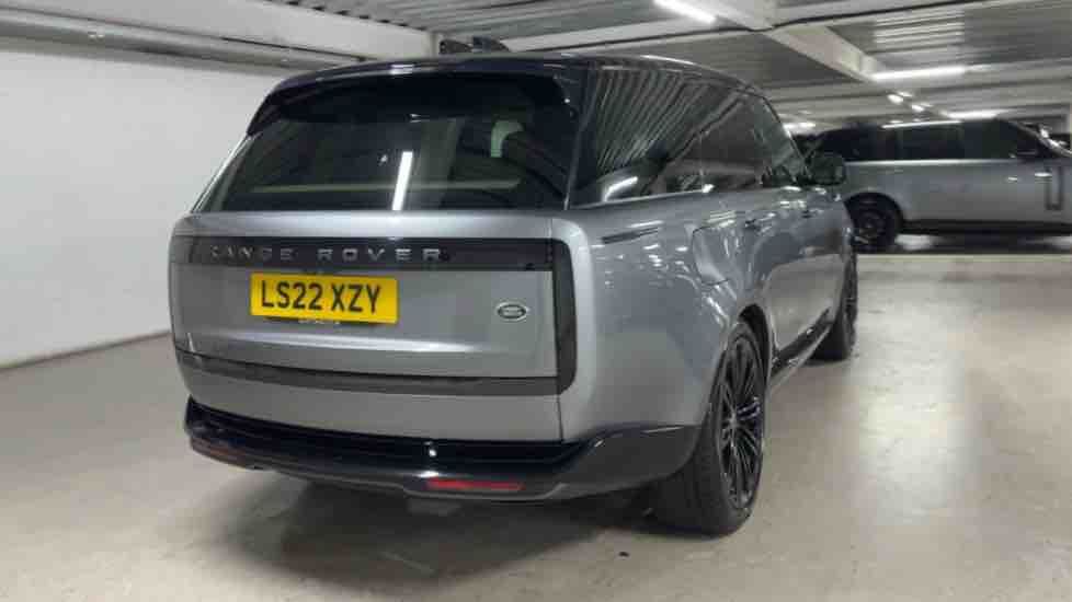 More views of Land Rover Range Rover