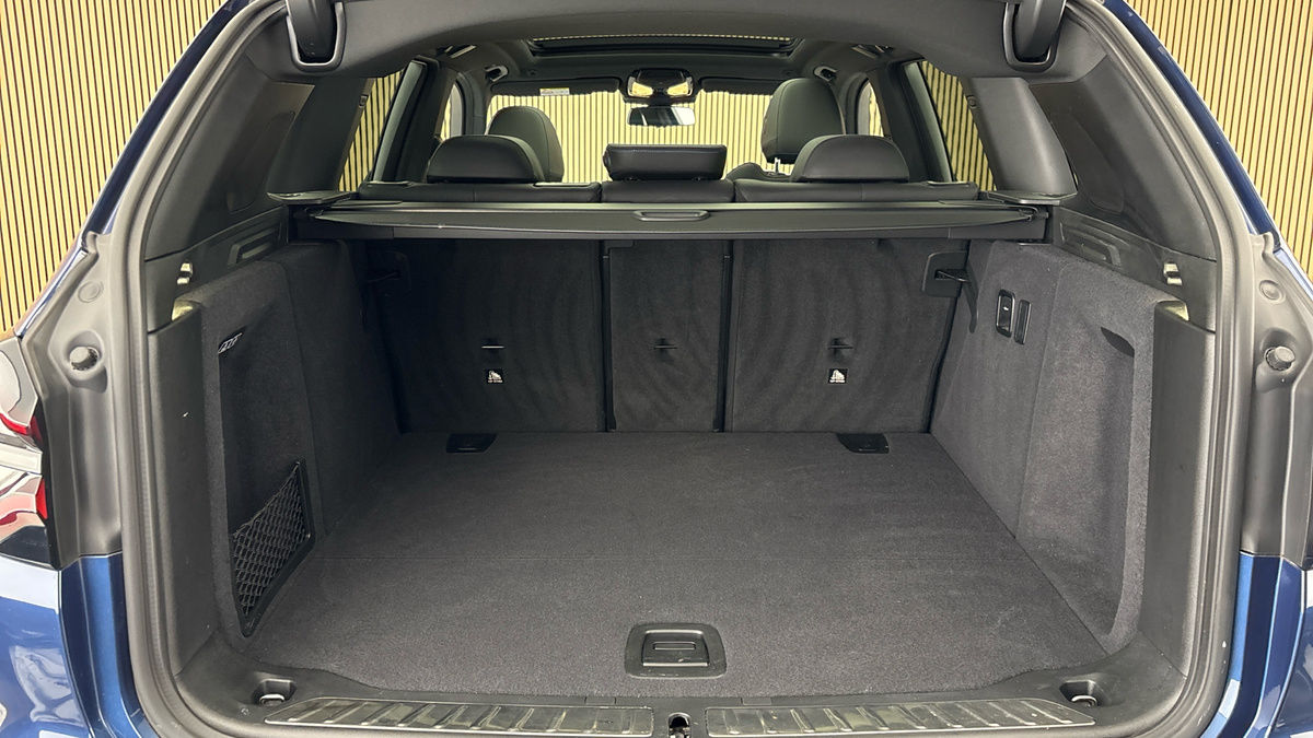 BMW iX3 Image 11