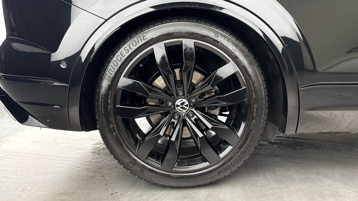 Volkswagen Touareg Image 10