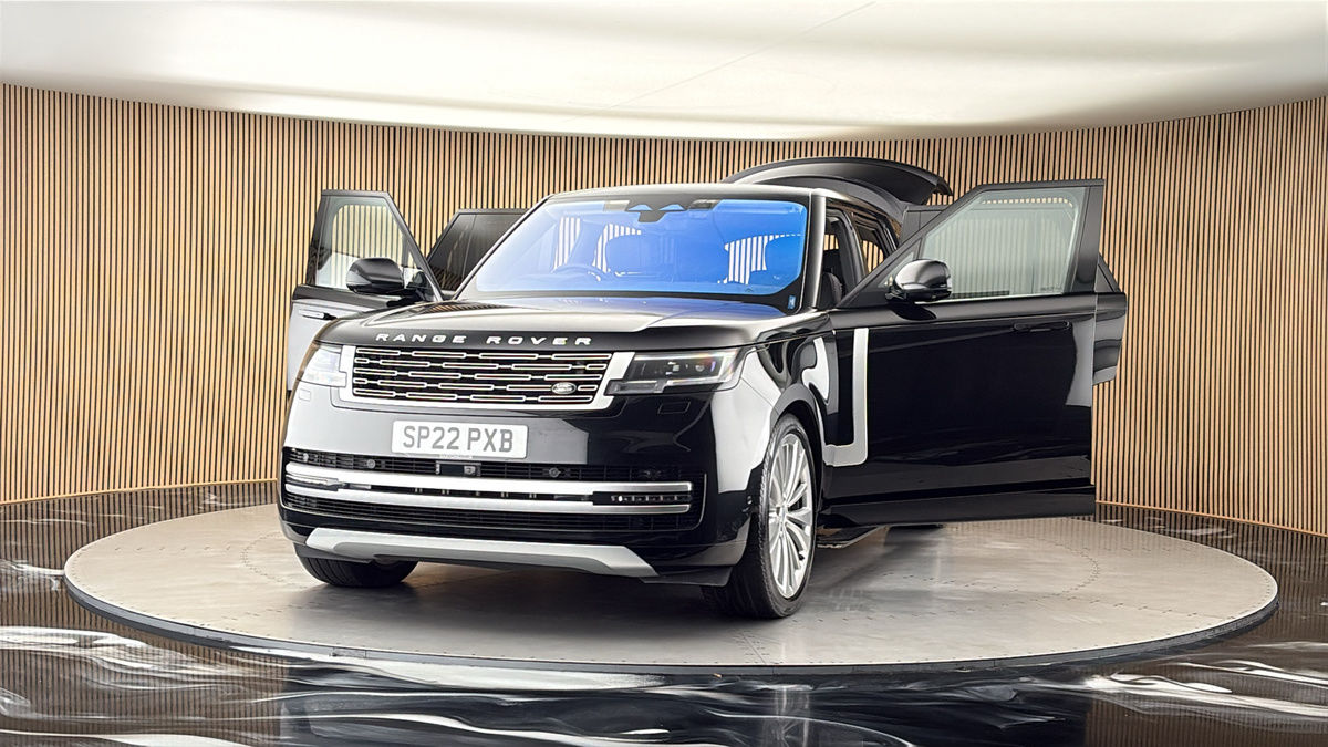 More views of Land Rover Range Rover