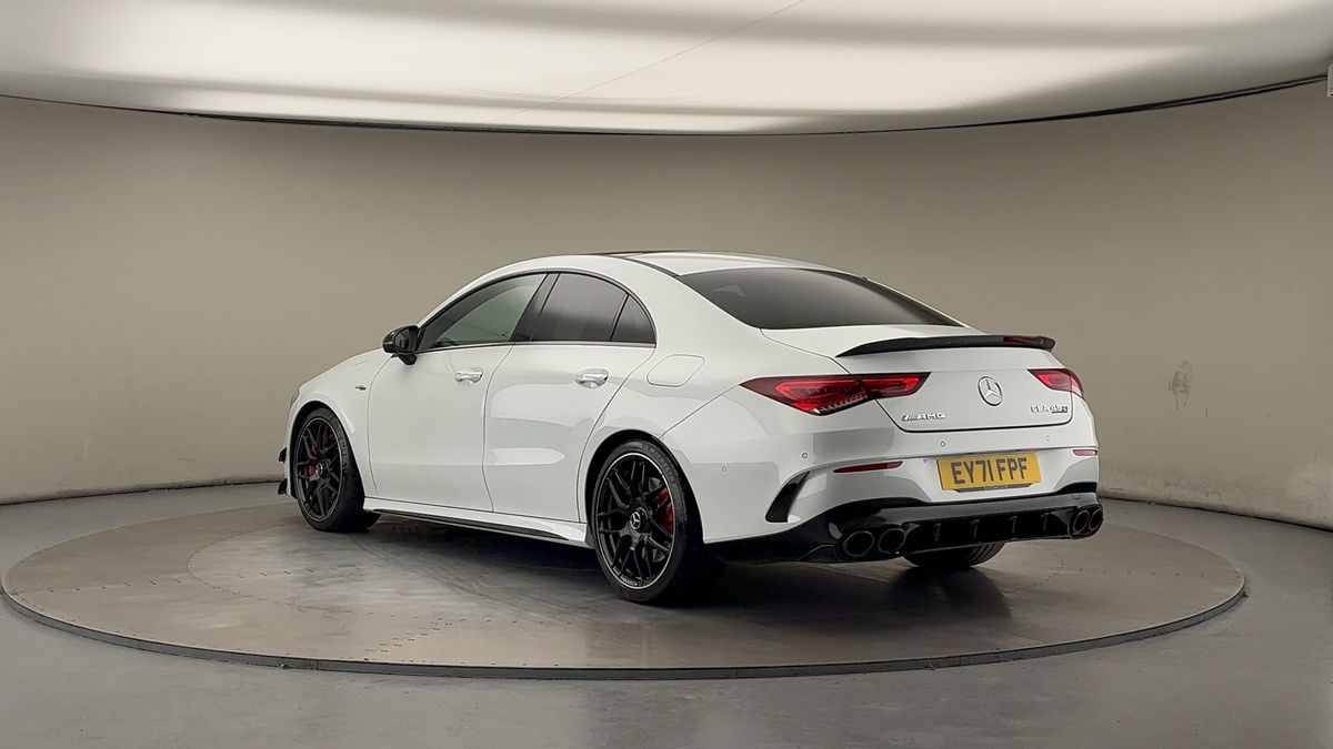 Mercedes-Benz CLA Image 2